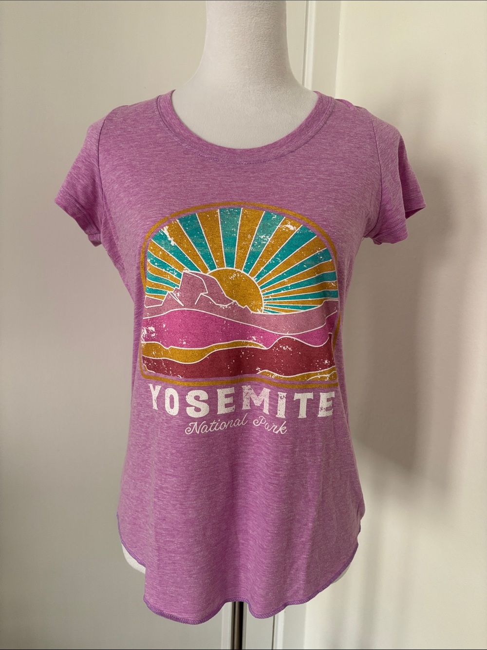 Yosemite National Park Pink T-Shirt - Size Small